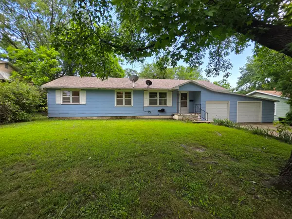 210 W Fields Boulevard, El Dorado Springs, MO 64744