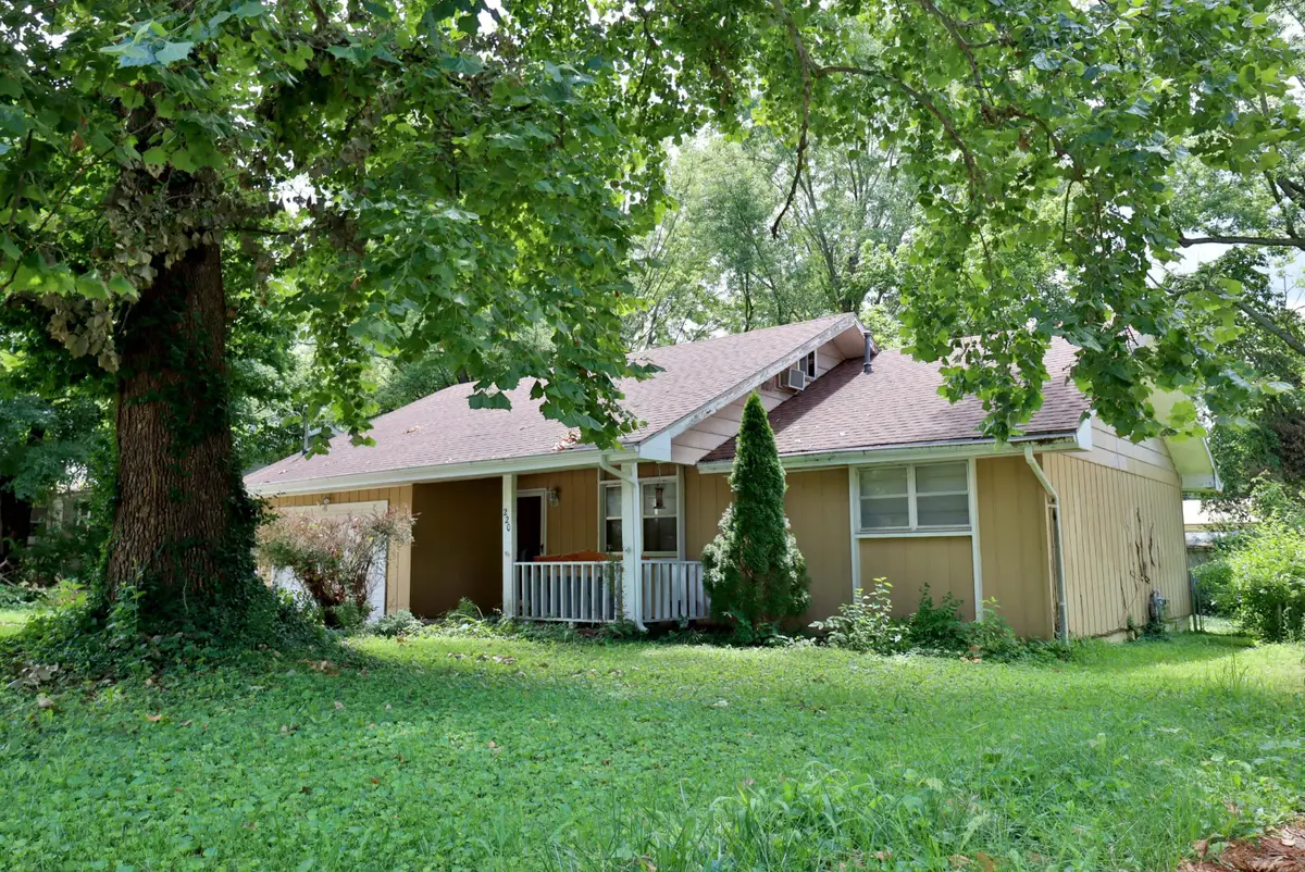 220 E Berkeley Street, Springfield, MO 65807 - #1