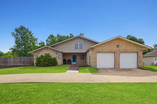 1184 N Howell Avenue, West Plains, MO 65775