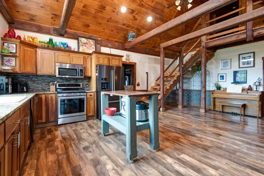 1704 Historic Road, Niangua, MO 65713 - #3