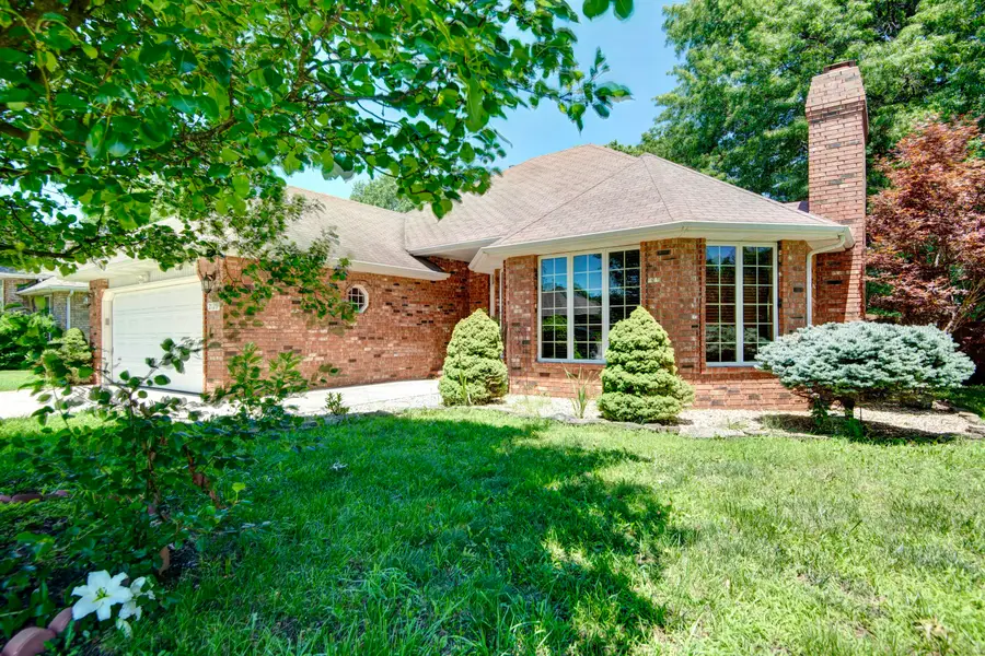 2129 E Cherryvale Street, Springfield, MO 65804 - #2