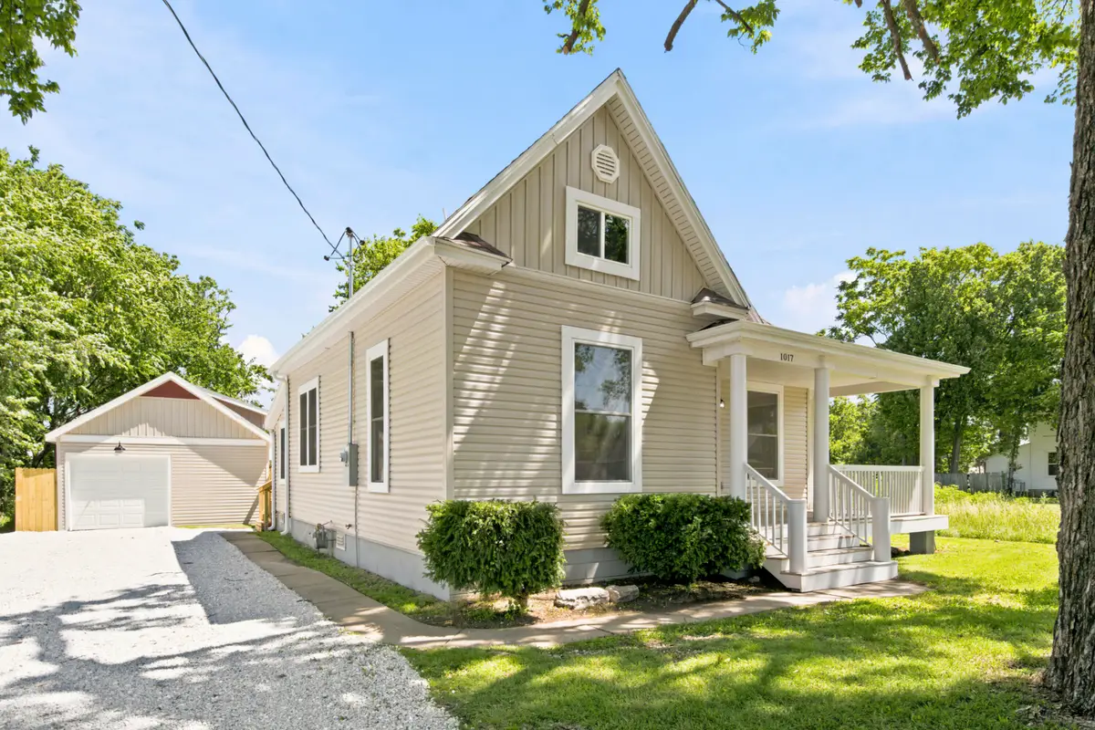 1017 E Commercial Street, Springfield, MO 65803 - #1