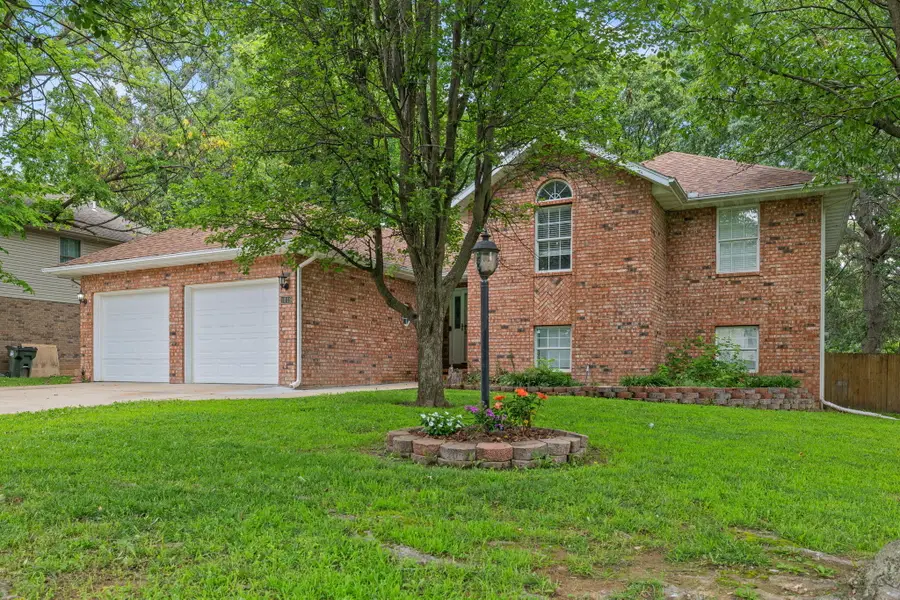 1019 Daniels Street, Aurora, MO 65605 - #3