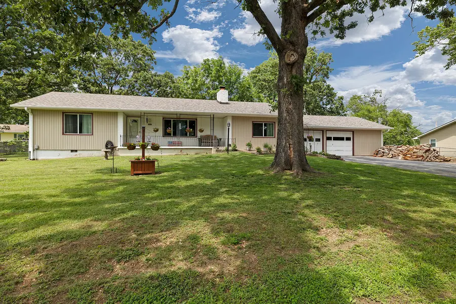 818 Walnut Drive, Warsaw, MO 65355 - #2
