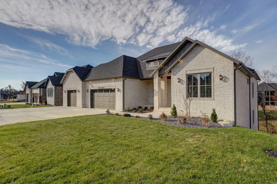 6041 S Dollison Avenue, Springfield, MO 65810 - #2
