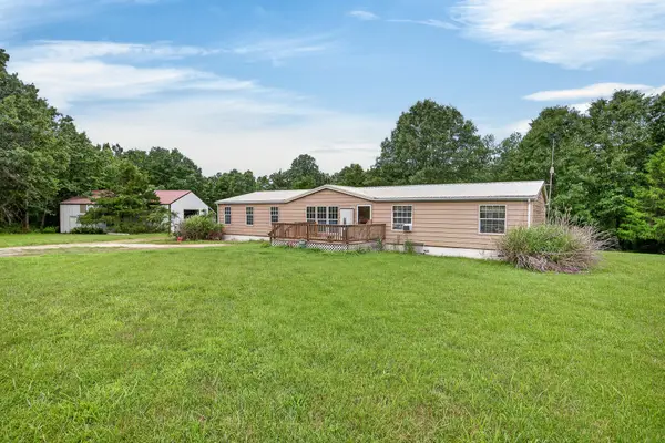 5500 Hardrock Road, Hartville, MO 65667
