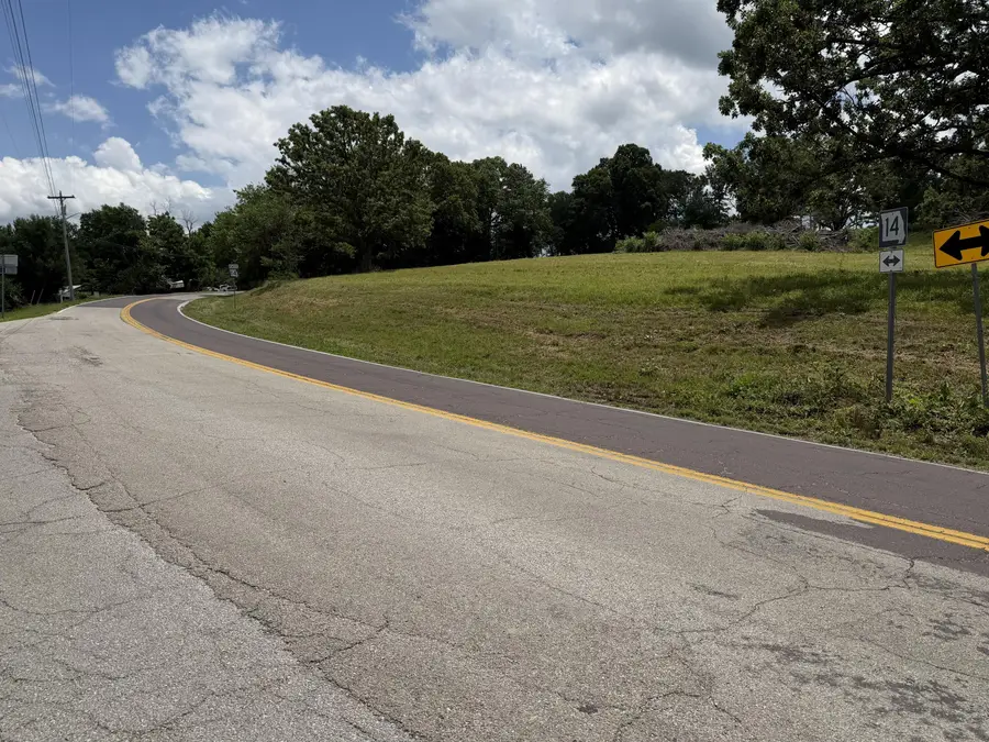 1205 E Washington Avenue, Ava, MO 65608 - #2