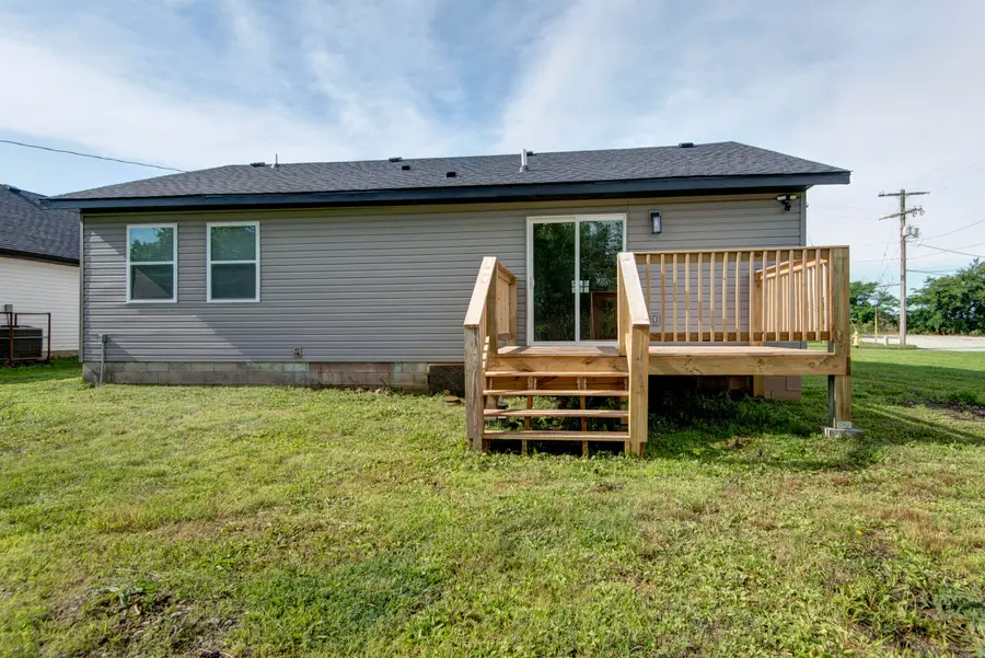 1329 W Chase Street, Springfield, MO 65803 - #3