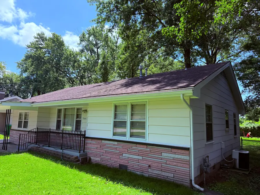 500 W Crestview Street, Springfield, MO 65807 - #2