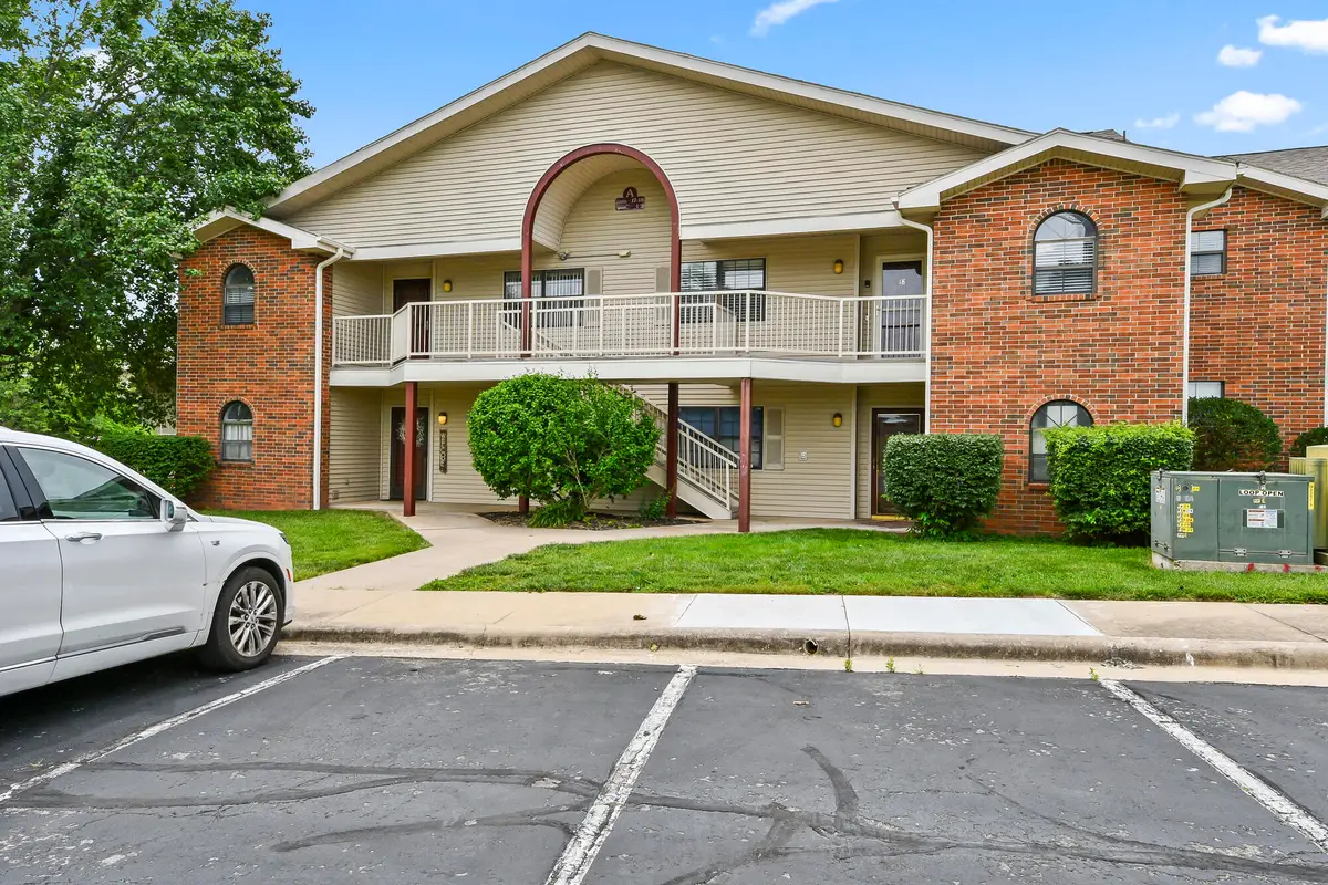 350 S Wildwood Drive #18, Branson, MO 65616 - #1