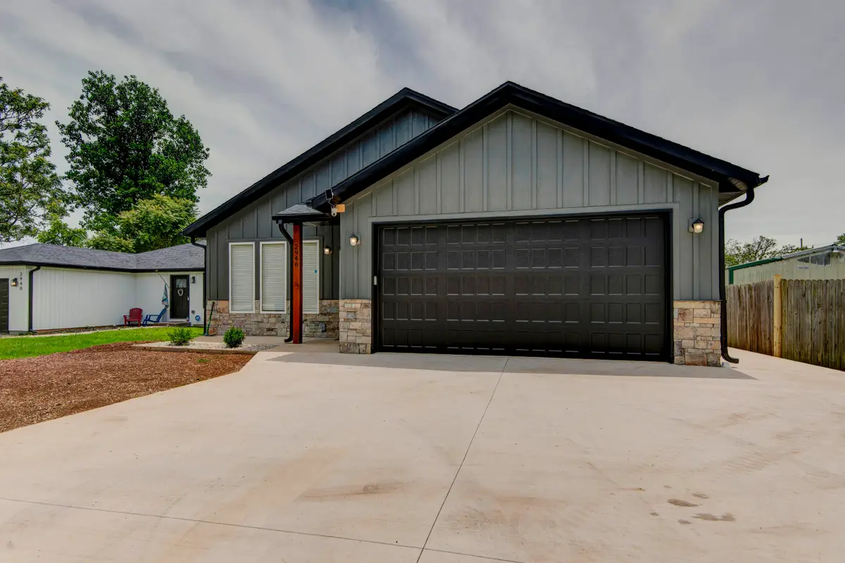 2946 W Olive Street, Springfield, MO 65802 - #1
