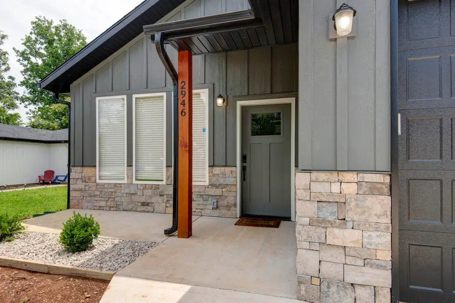2946 W Olive Street, Springfield, MO 65802 - #3