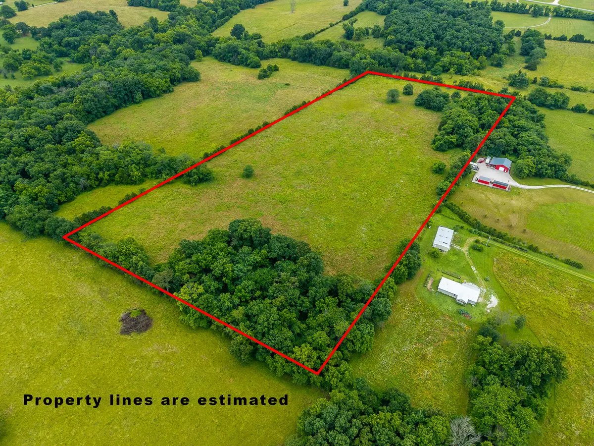 12 State Highway 32, Stockton, MO 65785 - #1