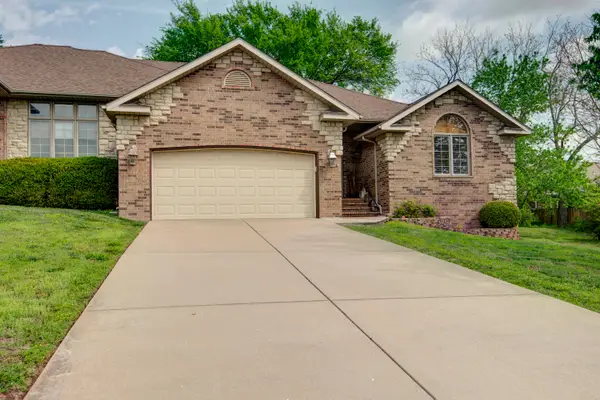 329 E Lafayette Street, Springfield, MO 65810