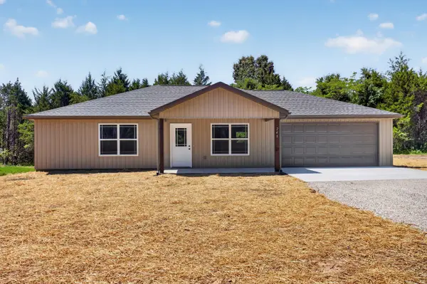 215 Field Road, Powersite, MO 65731