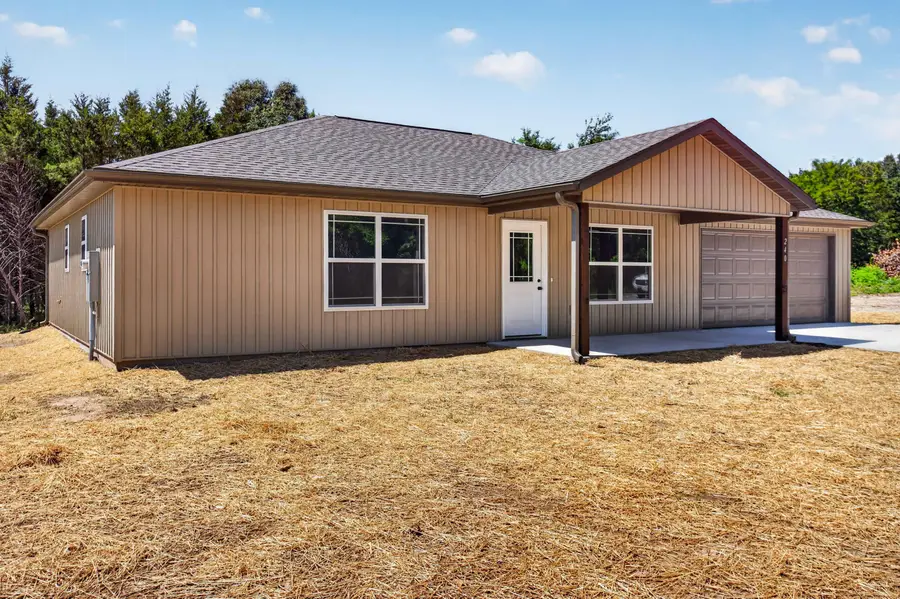 215 Field Road, Powersite, MO 65731 - #2