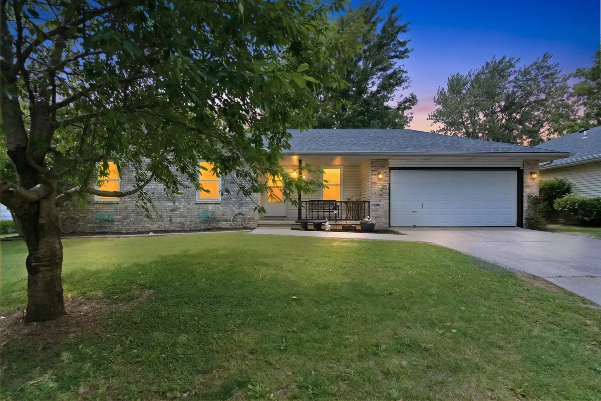 249 S Lulwood Avenue, Springfield, MO 65802 - #1
