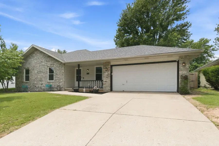 249 S Lulwood Avenue, Springfield, MO 65802 - #3