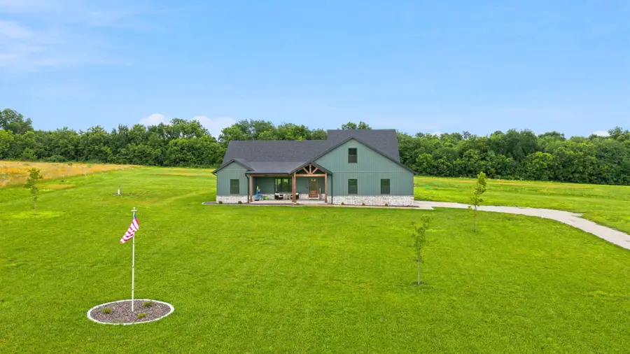 4423 S 86th Road, Bolivar, MO 65613 - #2