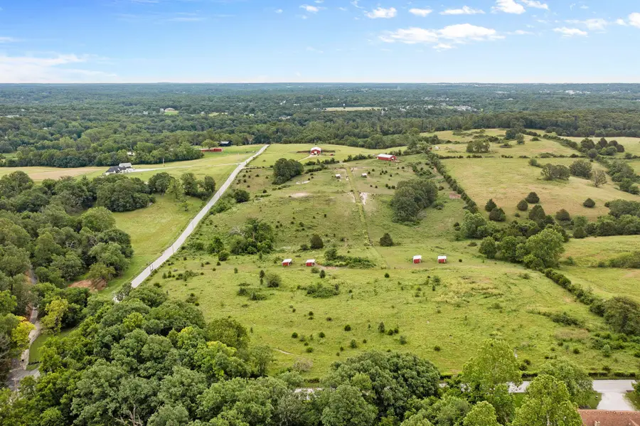 3812 N Farm Rd 131, Springfield, MO 65803 - #2