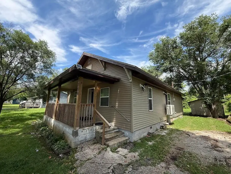 1800 N Oak Grove Avenue, Springfield, MO 65803 - #3
