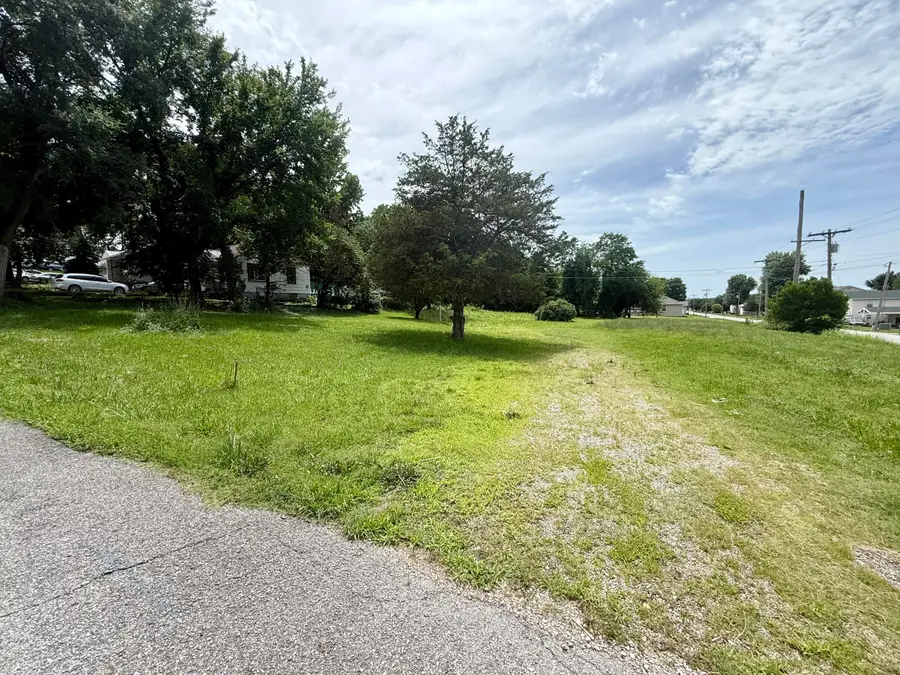 355&357 Roberts Drive, Mount Vernon, MO 65712 - #3