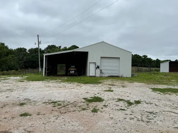 12230 S 2225 Road, Stockton, MO 65785
