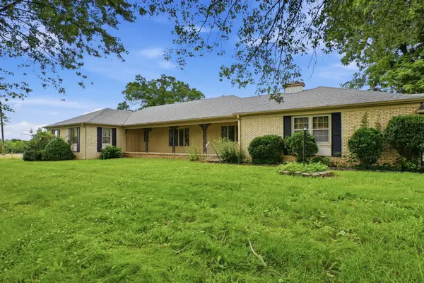 1562 N Maple Street, Buffalo, MO 65622