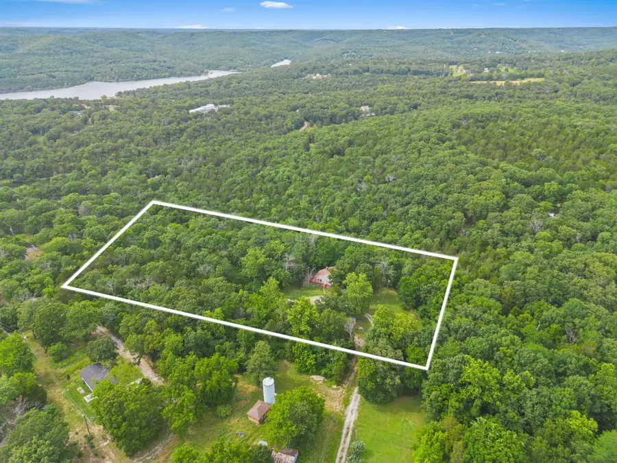 128 Moonvalley Drive, Reeds Spring, MO 65737 - #2