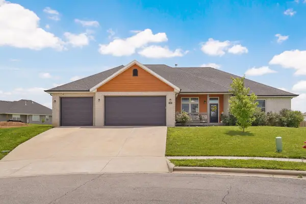 1360 N Rainbow Court, Nixa, MO 65714