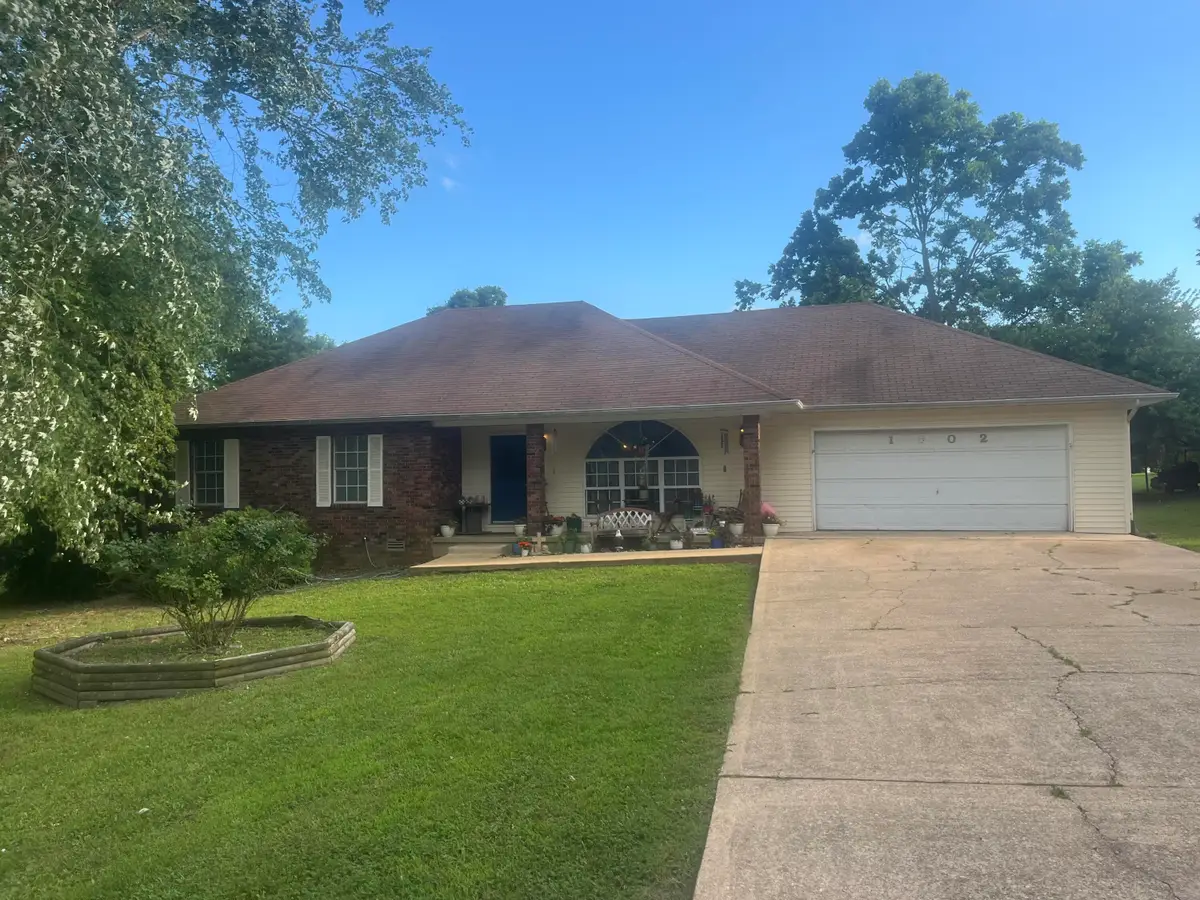 1902 Stein Avenue, West Plains, MO 65775 - #1