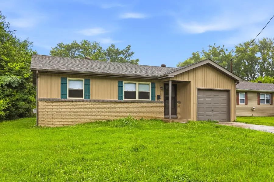 1324 S Estate Avenue, Springfield, MO 65804 - #2