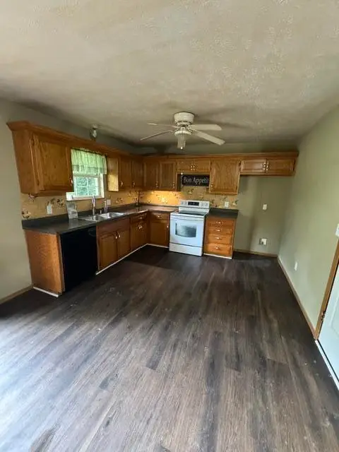 2015 N Benton Avenue, Springfield, MO 65803 - #3
