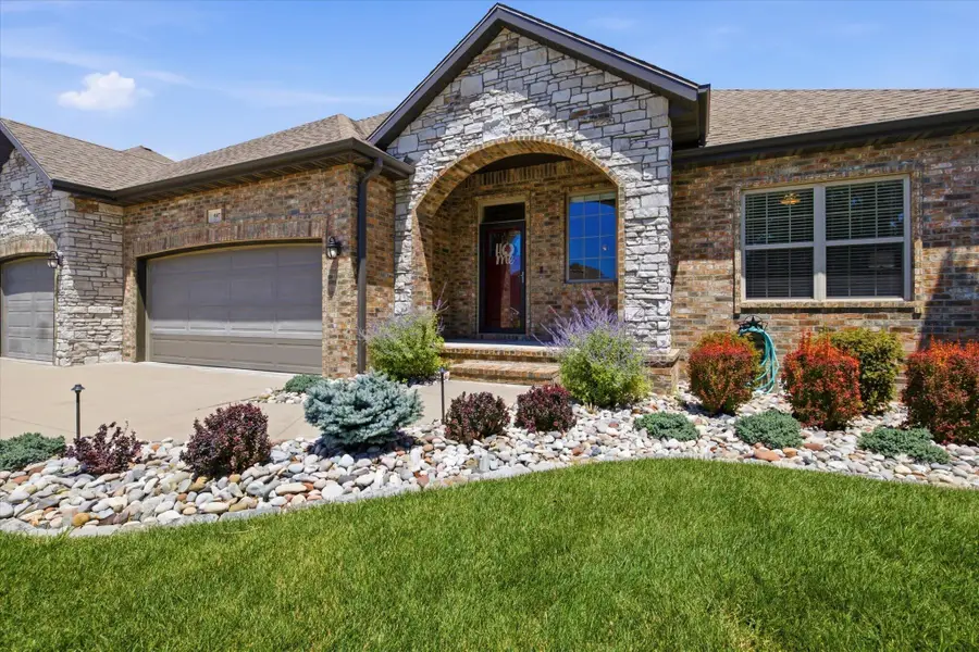 597 E Selby Drive, Nixa, MO 65714 - #2
