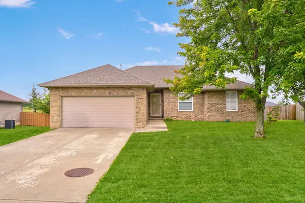 772 S Hackberry Avenue, Nixa, MO 65714