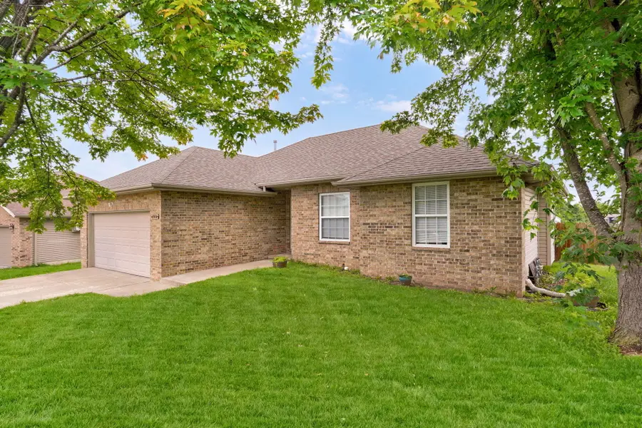 772 S Hackberry Avenue, Nixa, MO 65714 - #2