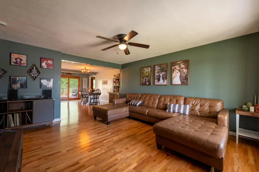 307 N Market Street, Nixa, MO 65714 - #3