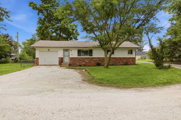 1020 S Clark Avenue, Bolivar, MO 65613