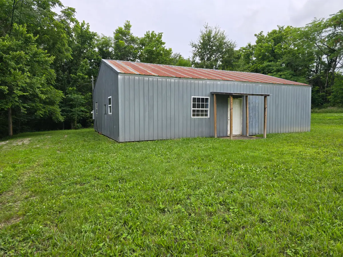 860 E Main Street, Buffalo, MO 65622 - #1