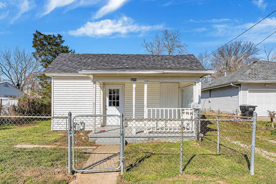 2009 N Park Avenue, Springfield, MO 65803 - #2