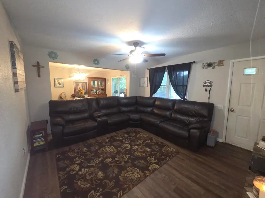 909 Patton Avenue, Cabool, MO 65689 - #3