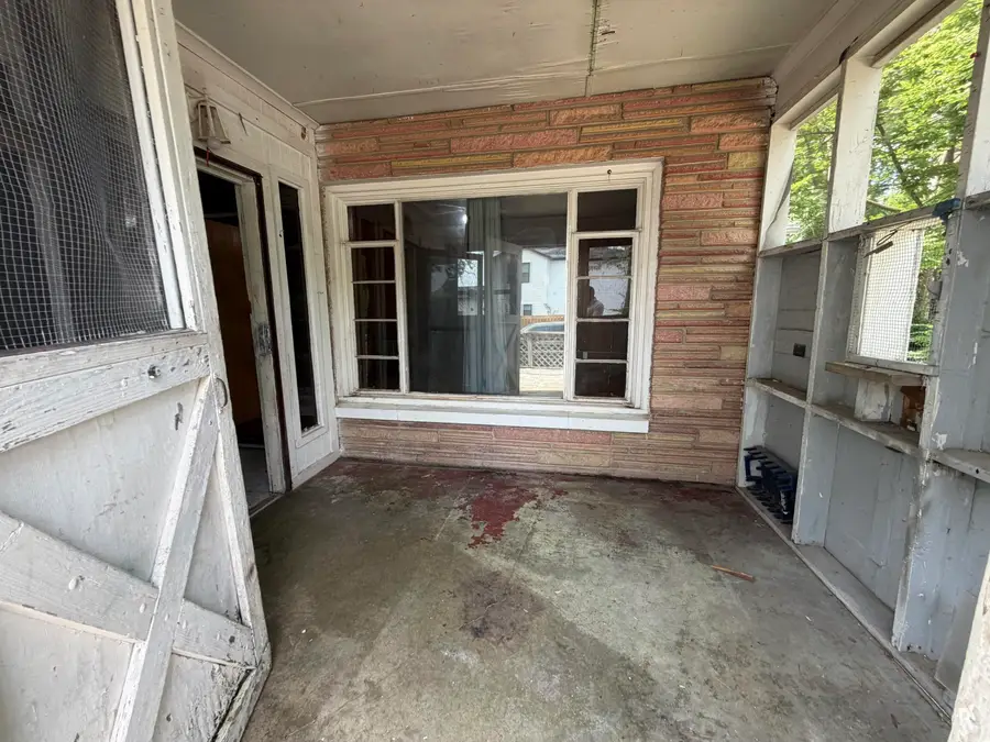 1218 E Locust Street, Springfield, MO 65803 - #2