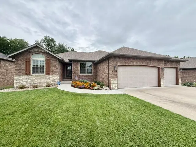 5752 S Winsor Drive, Battlefield, MO 65619 - #1