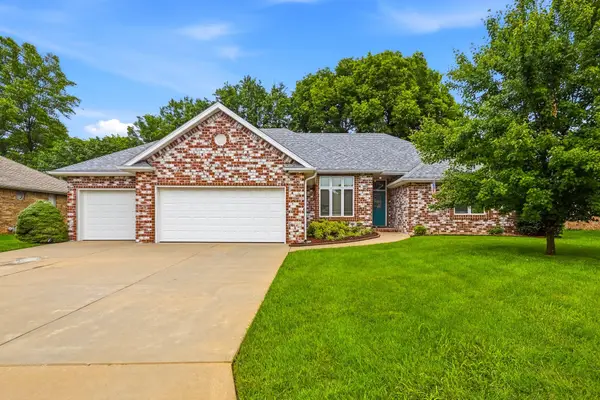 2383 W Buena Vista Street, Springfield, MO 65810