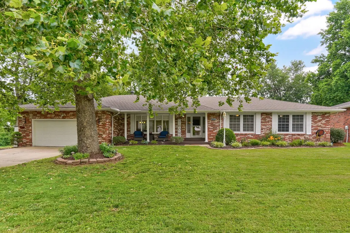 4006 S Fairway Avenue, Springfield, MO 65804 - #1