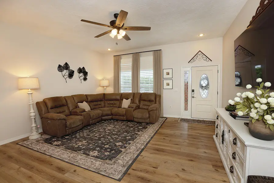 1520 Spring Hills Street, Marshfield, MO 65706 - #2