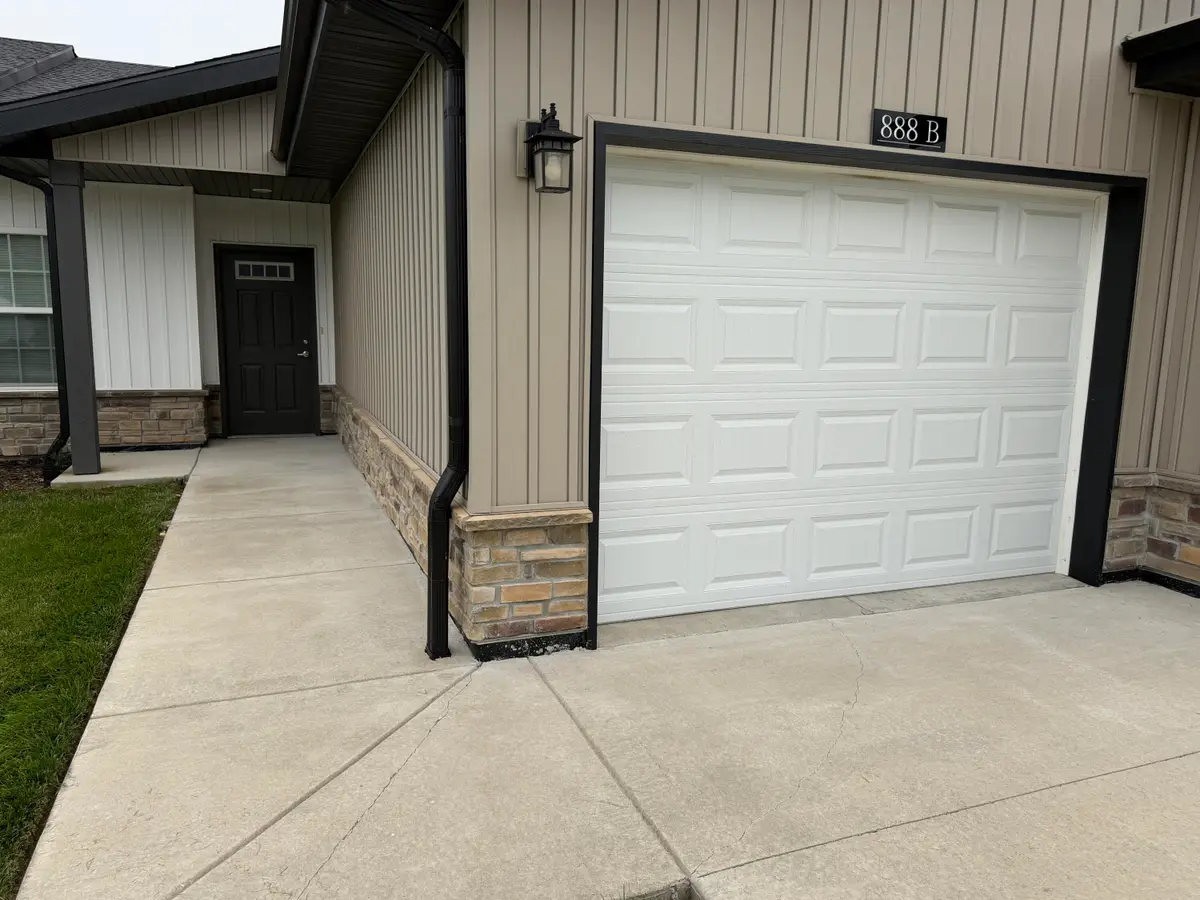 888b W Logan Street, Rogersville, MO 65742 - #1