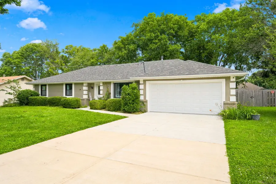 1105 E Canterbury Lane, Springfield, MO 65810 - #2