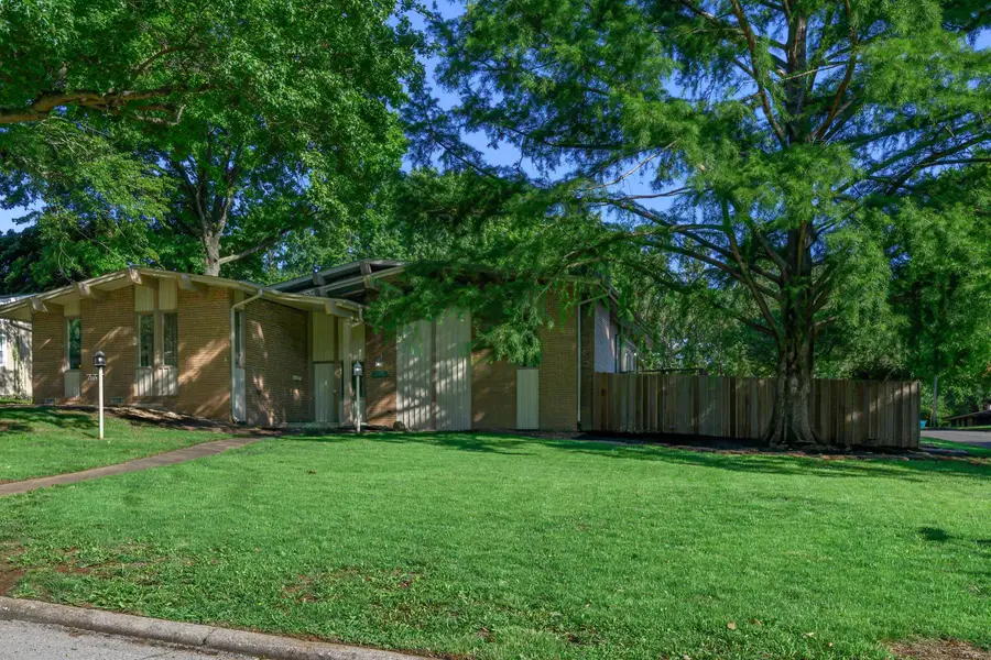 2291 E Mirabeau Street, Springfield, MO 65804 - #2