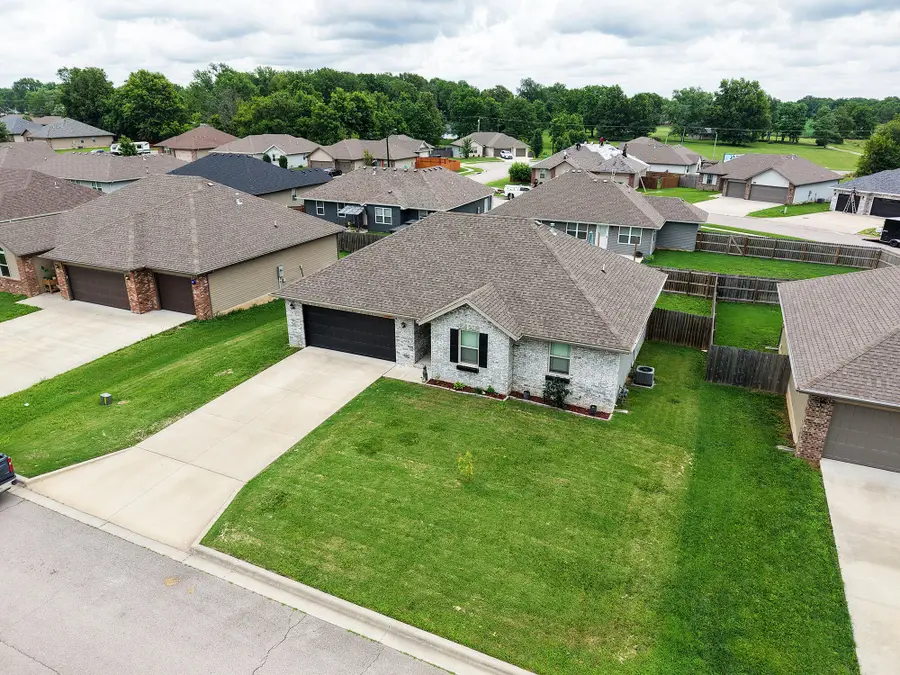 1360 S Rome Avenue, Republic, MO 65738 - #2